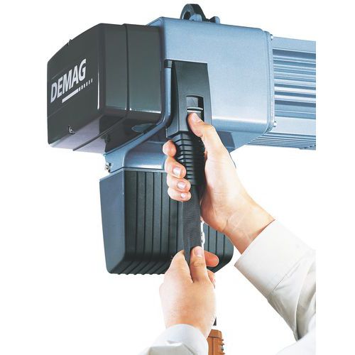<bold>innovación </bold>: caja con botones de altura regulable <bold>innovación </bold>: caja con botones de altura regulable